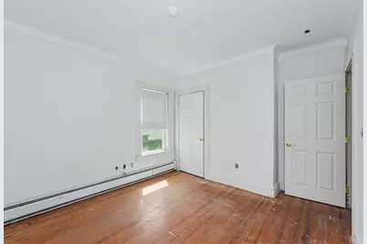 9 Bourne St, Lowell, MA 01852 - Photo 13