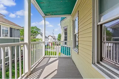 9 Bourne St, Lowell, MA 01852 - Photo 25