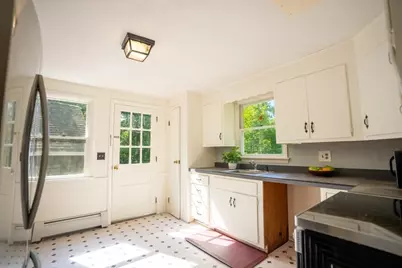 23 South Mount Holyoke Dr, Amherst, MA 01002 - Photo 5