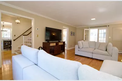 123 Whitmun Rd, Longmeadow, MA 01106 - Photo 9
