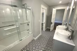 126 Bayswater St, Boston, MA 02128 - Photo 9