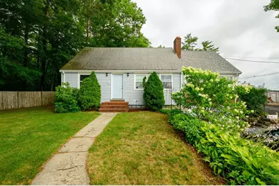 1154 Washington St, Hanover, MA 02339 - Photo 11