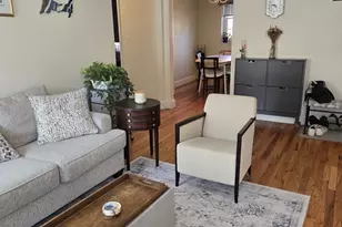 31-1/2 Englewood Ave, Brookline, MA 02445 - Photo 1