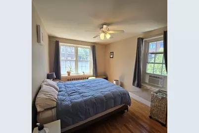 31-1/2  Englewood Ave #3, Brookline, MA 02445 - Photo 9