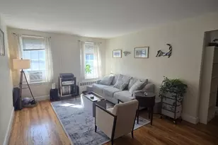 31-1/2 Englewood Ave, Brookline, MA 02445 - Photo 5