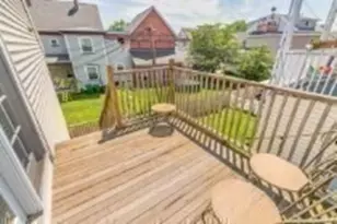 34 Vine St, Medford, MA 02155 - Photo 11