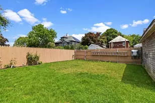 52 Florence St, New Bedford, MA 02740 - Photo 25