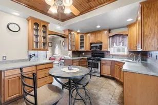 52 Florence St, New Bedford, MA 02740 - Photo 11