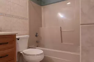 124 Heritage Dr, Northbridge, MA 01588 - Photo 21