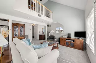 432 Humphrey St, Swampscott, MA 01907 - Photo 5