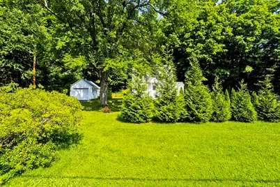 392 N Loomis St, Southwick, MA 01077 - Photo 21