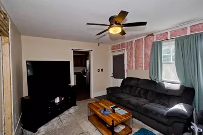 392 N Loomis St, Southwick, MA 01077 - Photo 7