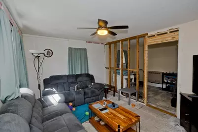 392 N Loomis St, Southwick, MA 01077 - Photo 9