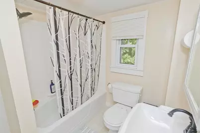 392 N Loomis St, Southwick, MA 01077 - Photo 11