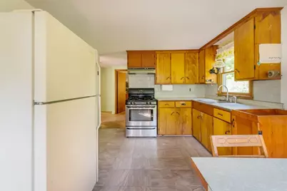 29 Puritan Rd, Bourne, MA 02532 - Photo 5