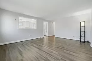 22 Hayward Ave, Brockton, MA 02301 - Photo 15