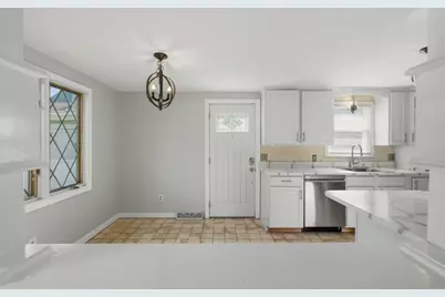22 Hayward Ave, Brockton, MA 02301 - Photo 17