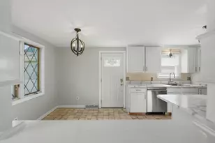 22 Hayward Ave, Brockton, MA 02301 - Photo 17