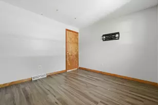 22 Hayward Ave, Brockton, MA 02301 - Photo 11
