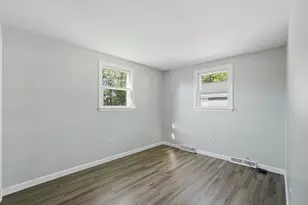 22 Hayward Ave, Brockton, MA 02301 - Photo 7