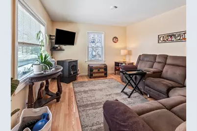 242 Pleasant Street, Leominster, MA 01453 - Photo 19