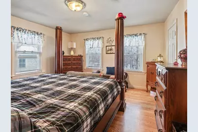 242 Pleasant Street, Leominster, MA 01453 - Photo 21