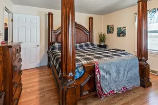 242 Pleasant St, Leominster, MA 01453 - Photo 23