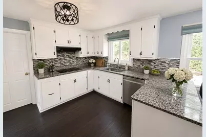 95 Jewett St, Pepperell, MA 01463 - Photo 7