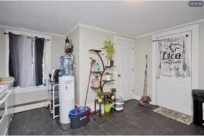 47 Taylor St, Holyoke, MA 01040 - Photo 29