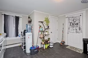 47 Taylor St, Holyoke, MA 01040 - Photo 29