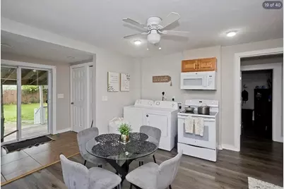 47 Taylor St, Holyoke, MA 01040 - Photo 19