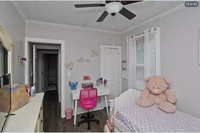 47 Taylor St, Holyoke, MA 01040 - Photo 13