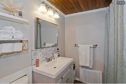 47 Taylor St, Holyoke, MA 01040 - Photo 17