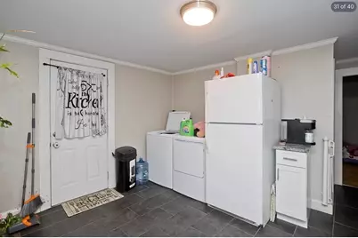 47 Taylor St, Holyoke, MA 01040 - Photo 31