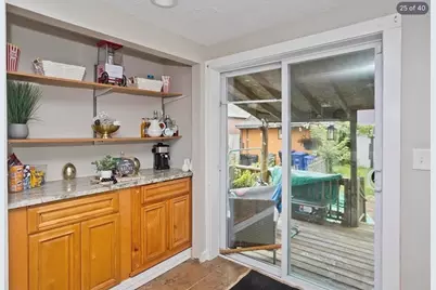 47 Taylor St, Holyoke, MA 01040 - Photo 25