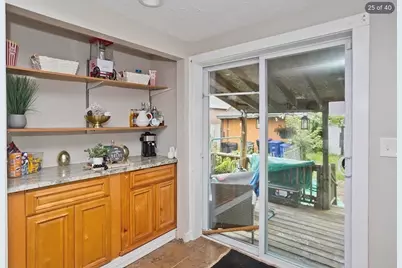 47 Taylor St, Holyoke, MA 01040 - Photo 25