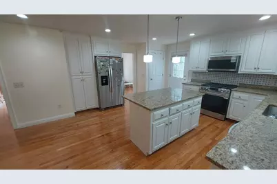 339 Poplar St., Boston, MA 02131 - Photo 3