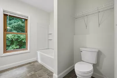 5-7 Oak St, Clinton, MA 01510 - Photo 13