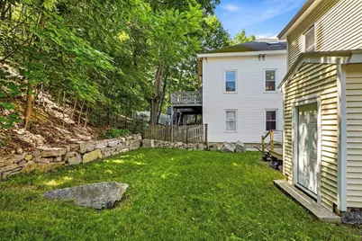 5-7 Oak St, Clinton, MA 01510 - Photo 37