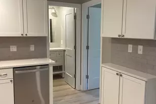 180 Main St, Bridgewater, MA 02324 - Photo 9
