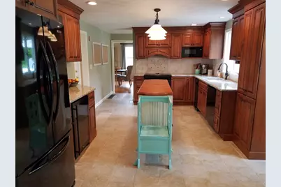 21 Julia Connors Drive, Burlington, MA 01803 - Photo 5