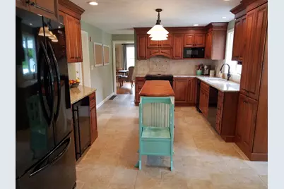 21 Julia Connors Drive, Burlington, MA 01803 - Photo 5