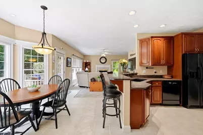 8 Wintergreen Cir, Southwick, MA 01077 - Photo 7