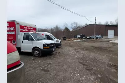 9 Wellington Rd, Oxford, MA 01540 - Photo 3