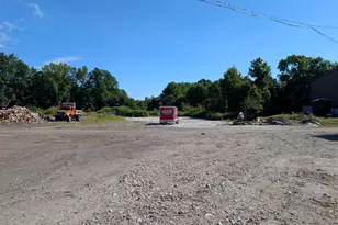 9 Wellington Rd, Oxford, MA 01540 - Photo 3