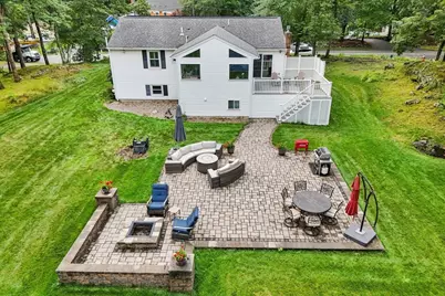 345 Raleigh Tavern Ln, North Andover, MA 01845 - Photo 25