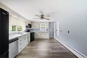 377 Wilbraham St, Palmer, MA 01069 - Photo 9