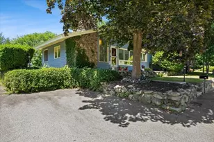 11 Longview Rd, Brockton, MA 02301 - Photo 5