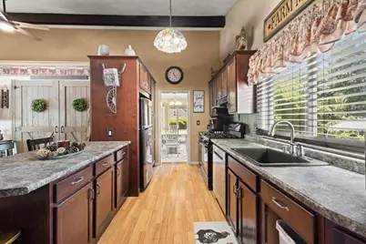 11 Longview Rd, Brockton, MA 02301 - Photo 11