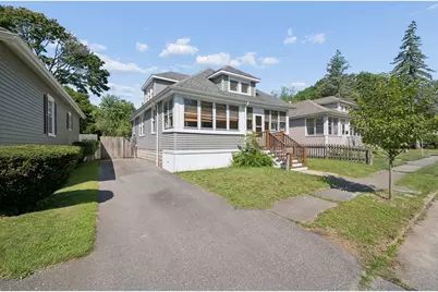 256 Green St, Fairhaven, MA 02719 - Photo 3